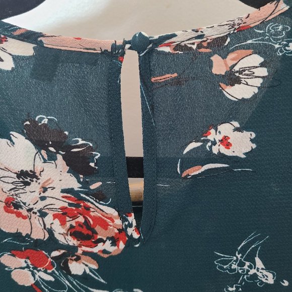 Fun2Fun Callum Tulip Sleeve Blouse, Dark Green - S - Picture 5 of 7